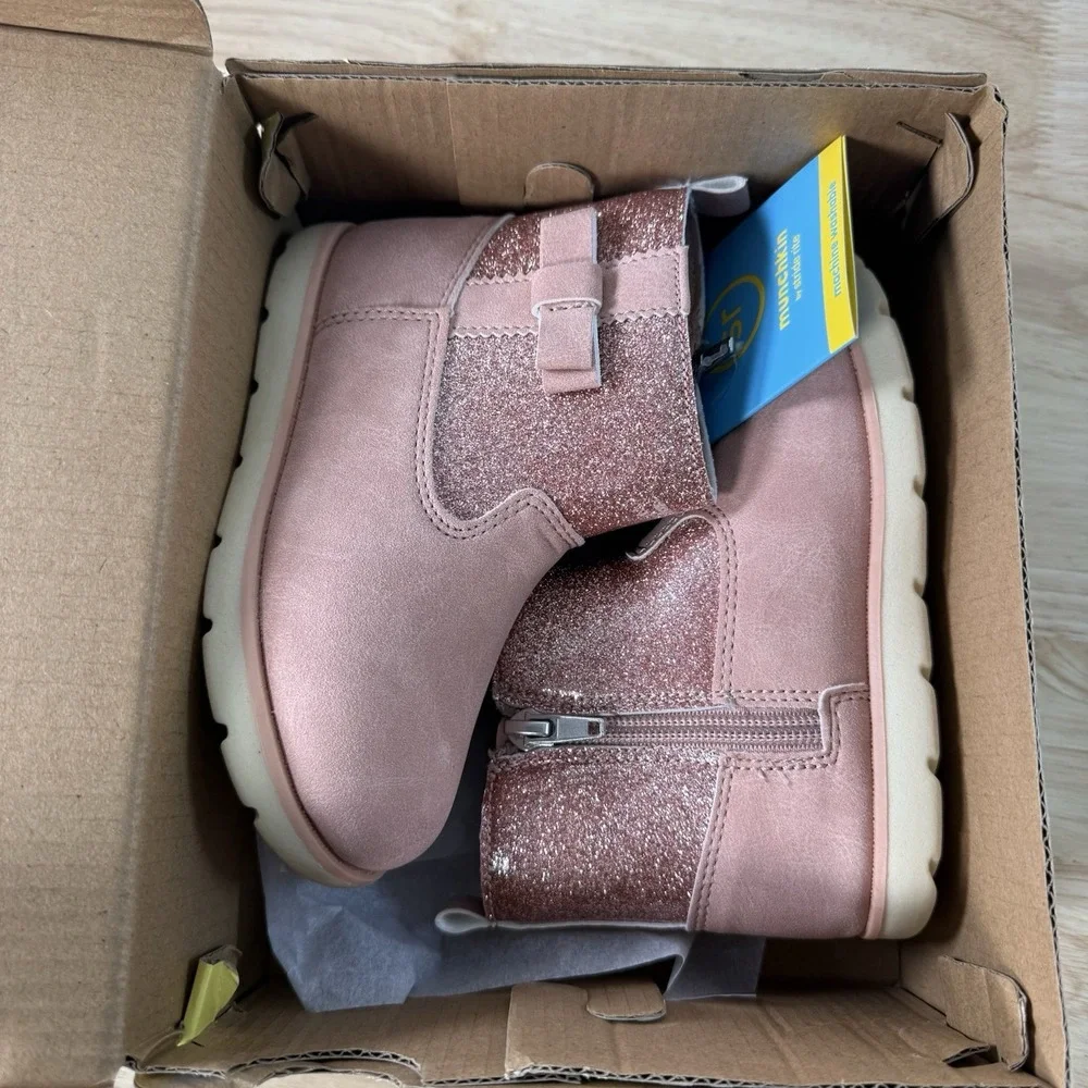 Munchkin by Stride Rite Little Girl's Size 9M Avalon Pink Glitter Side-Zip Boots